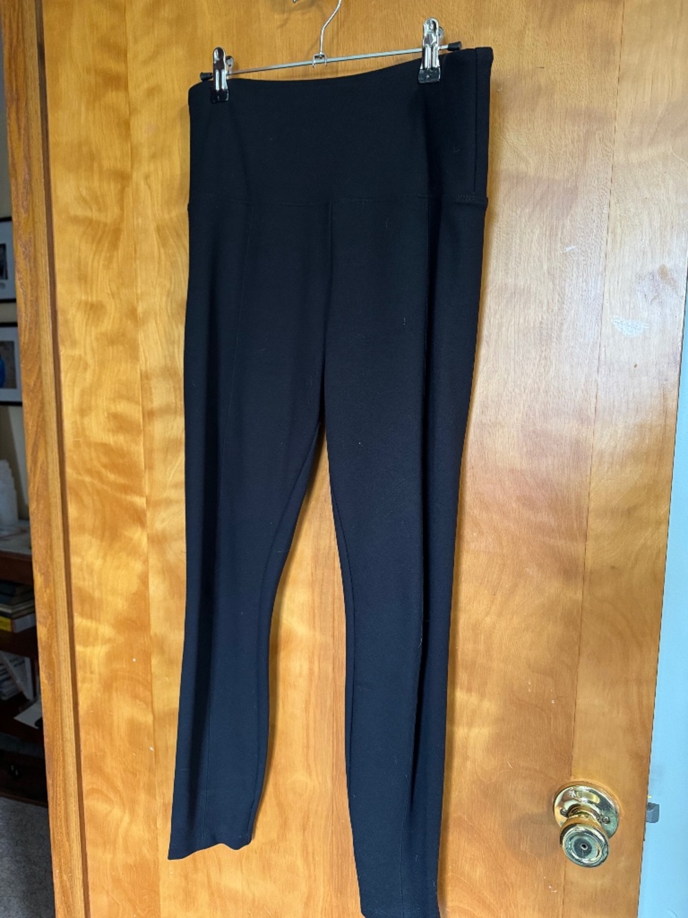 Lyssé High Waist Black Leggings Large